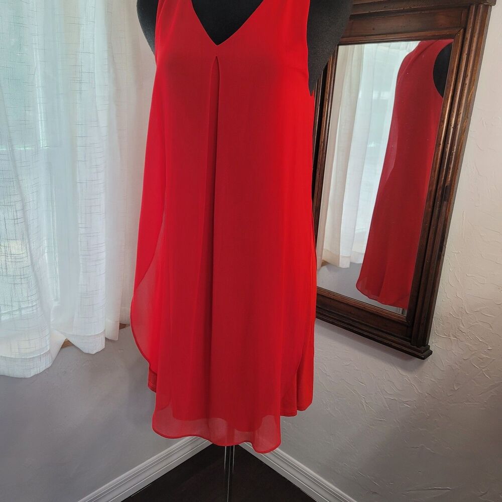 THML Red Sleeveless Flowy Overlay Cocktail Party Summer Shift Dress Medium NWT